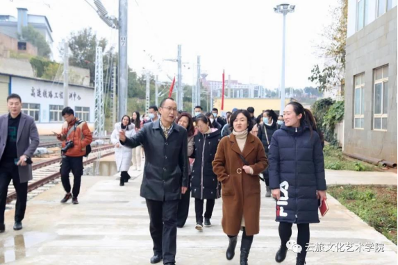 党建共建搭平台，教学交流促发展——文化艺术学院赴昆明铁道职业技术学院铁道运输学院开展交流研讨活动199.png